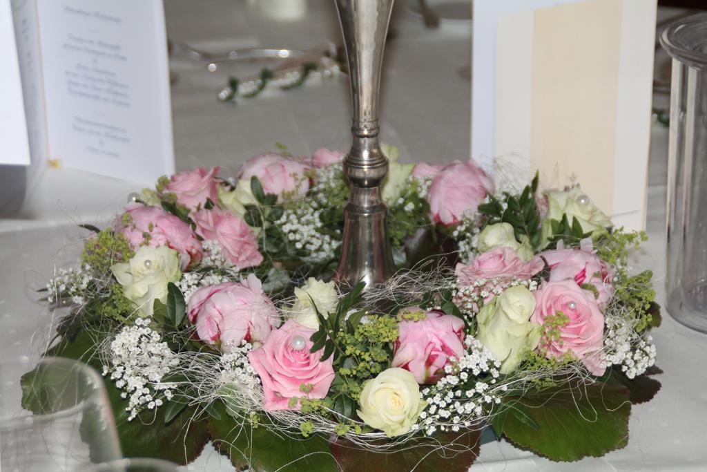 מינדן Victoria Hotel מראה חיצוני תמונה